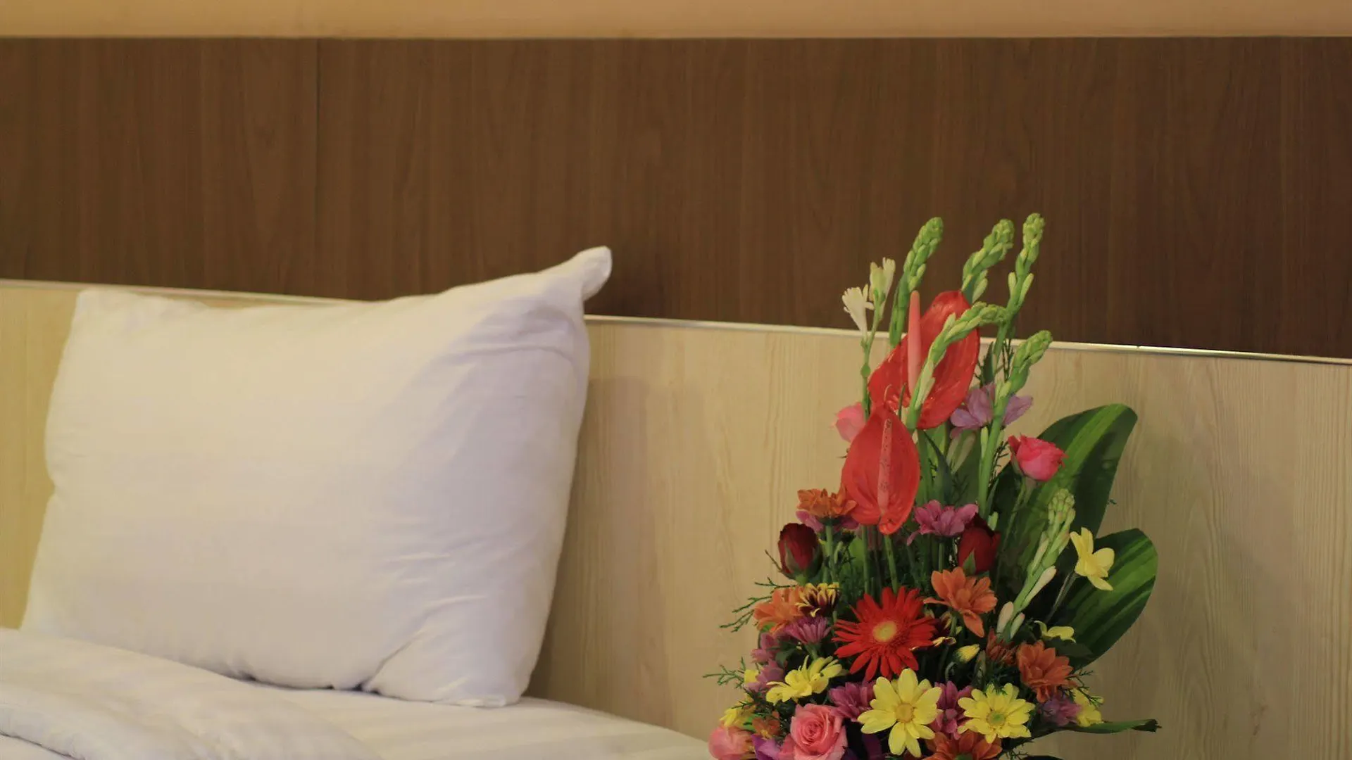 **  Oyo 90473 Gowin Hotel Kuta  Indonesia