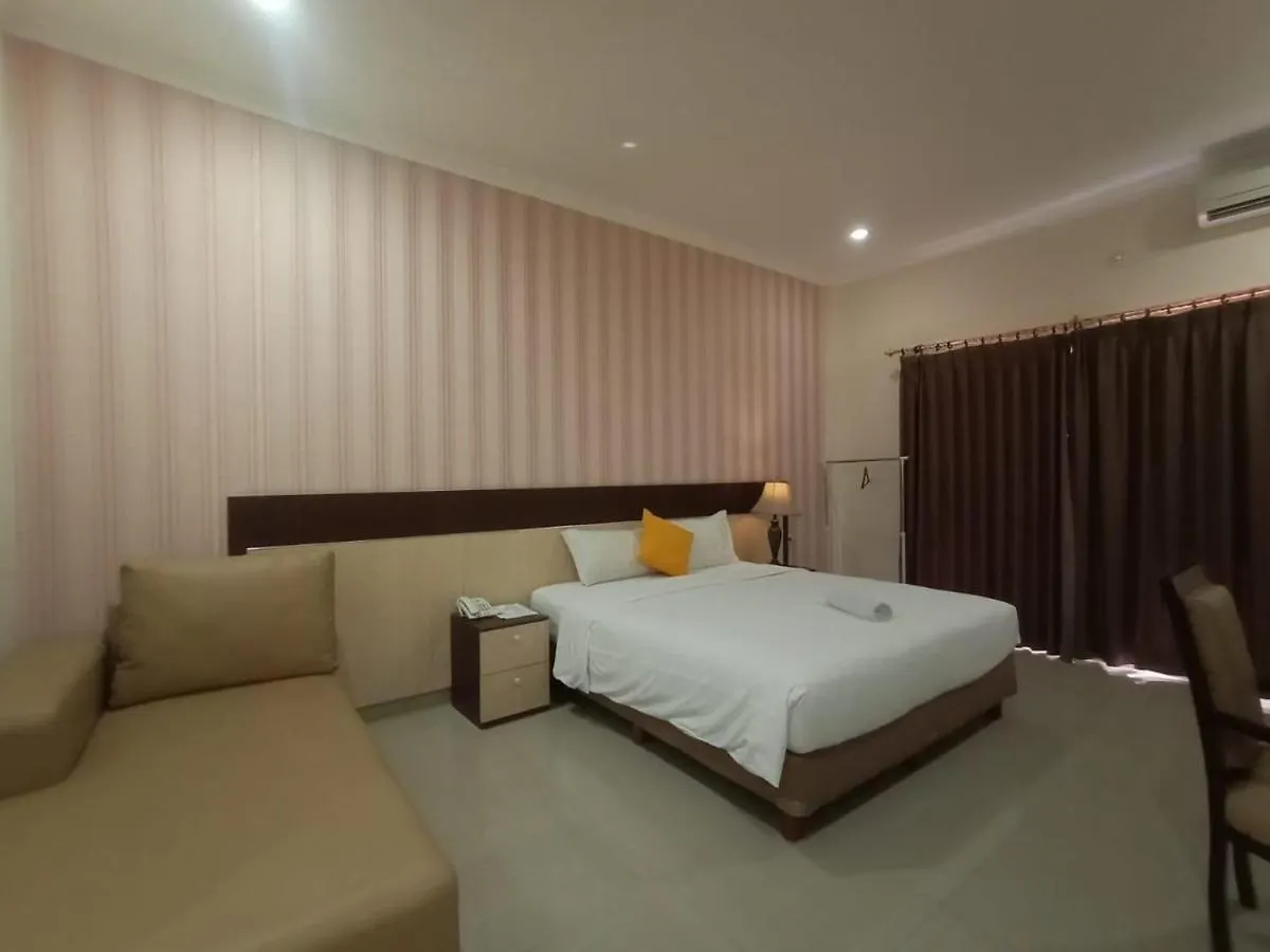 Oyo 90473 Gowin Hotel Kuta  Indonesia
