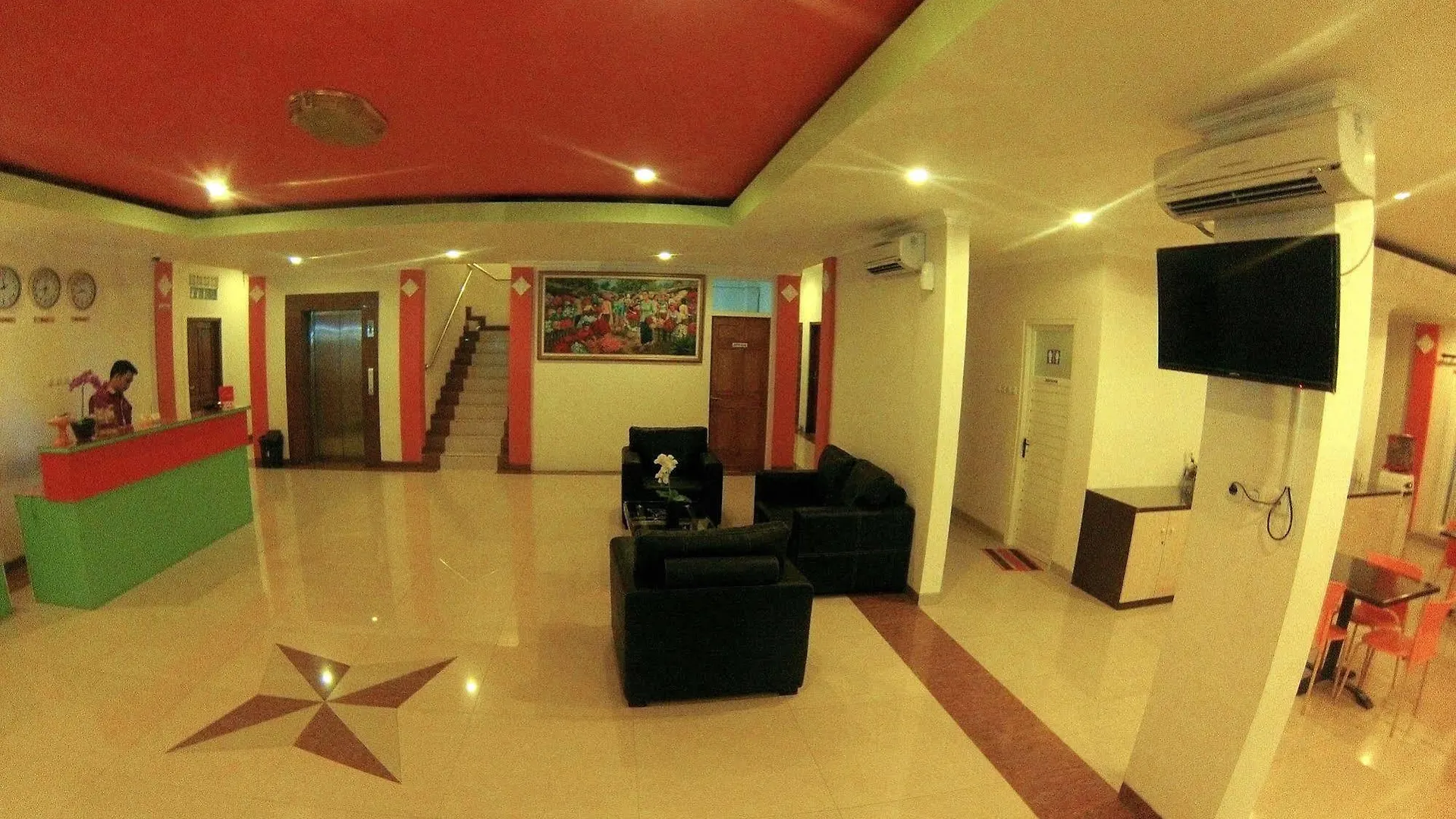 Oyo 90473 Gowin Hotel Kuta  Indonesia